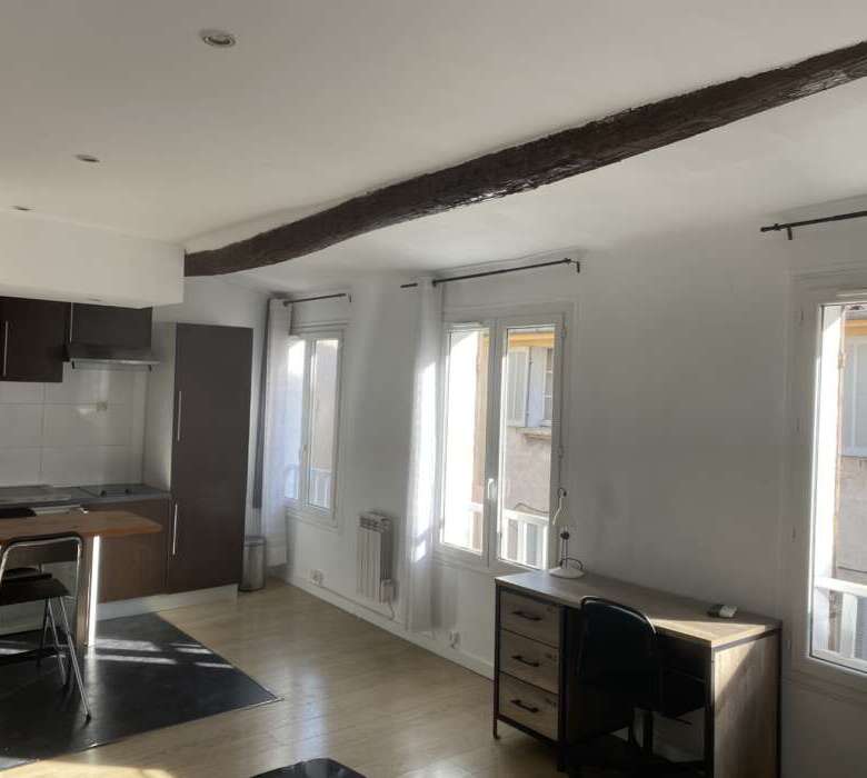 Agréable studio très lumineux coeur d’Aix