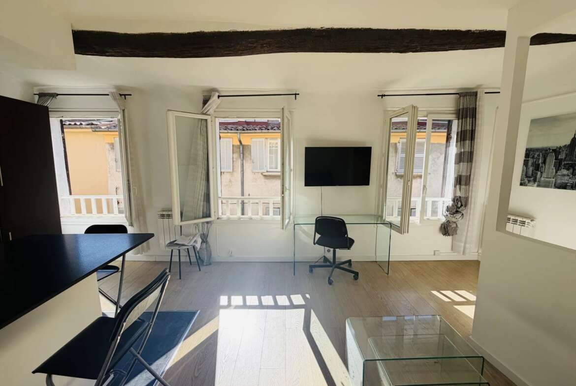 Charmant 31 m2 – Coeur de ville – À deux pas de la Rotonde